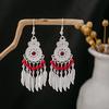 Этнические серьги-подвески с кисточками из перьев - Имитация серебра Мяо, Популярный туристический товар, Милый дизайн с бобами.