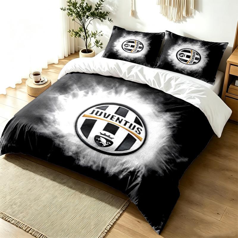 Juventus FC 3pc Duvet Cover Set Simple Modern Bedding Set Wrinkle Resistant Soft Fabric All Season Use a perfect gift