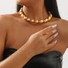 Exaggerated Temperament Geometric Twist Necklace Fashionable Design Sense High Cold Wave Sense Collarbone Necklace