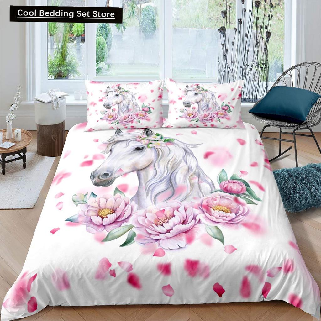 Комплект постельного белья «Цветущая розовая вишня» размера «king-size» и «queen-size» с весенней флорой. Пододеяльник с японскими цветами. Мягкий полиэстеровый чехол.