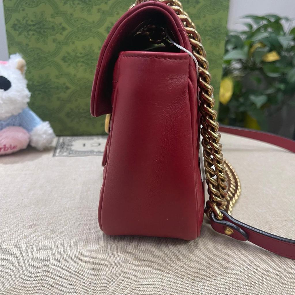 [Б/У] Сумка Gucci GG Marmont Small Matelassé через плечо 'Красная' - Очень хорошее состояние #A1GZ84