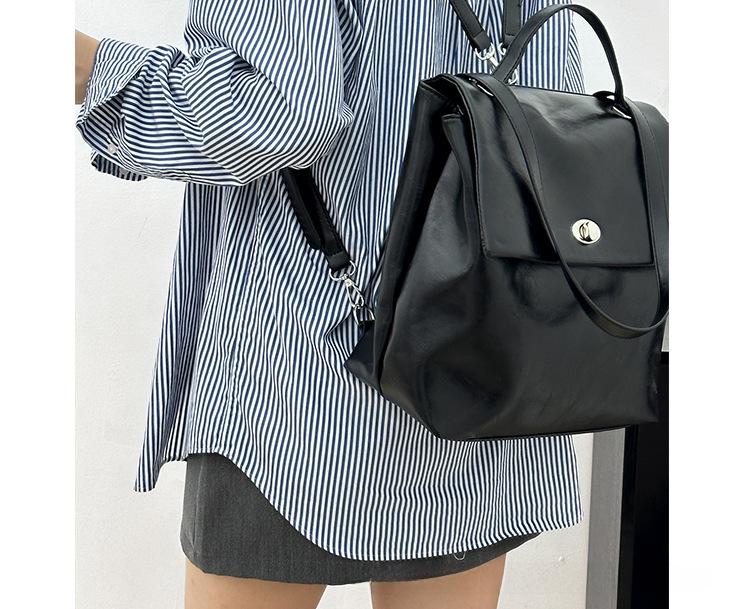 Модный корейский серебристый рюкзак 2025 года: Большая вместимость, повседневный и универсальный вариант для летних поездок женщин на работу