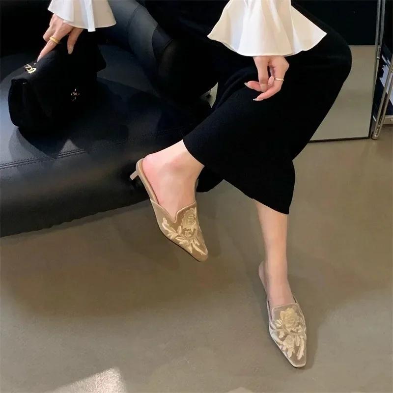 Женские вышитые полутапочки Baotou с плоским дном, летние туфли Muller с квадратным носком, повседневные прогулочные тапочки на плоской подошве Zapatillas