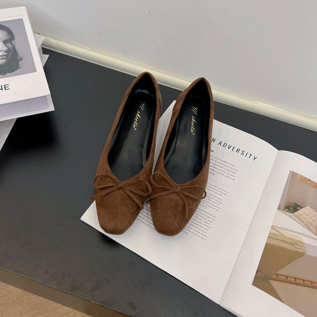 Женская обувь с небольшой внутренней высотой, милые замшевые туфли-лодочки с круглым носком, не утомляют ноги, обувь с юбками летом