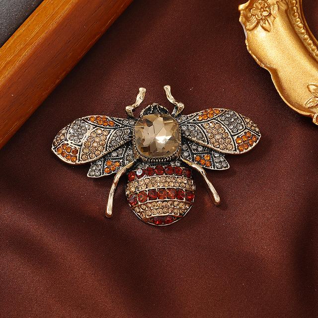 Muylinda Crystal Bee Brooches For Women Vintage Beetle Pin Insect Jewelry Alloy Material Fashion Coat Accessories