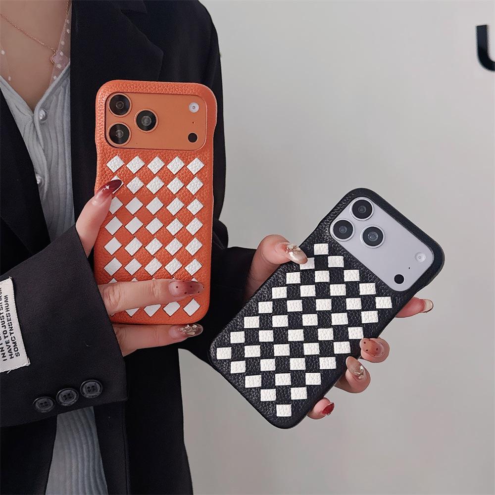 Роскошный кожаный клетчатый чехол для iPhone 15/16/17 Pro Max - Защита от падений