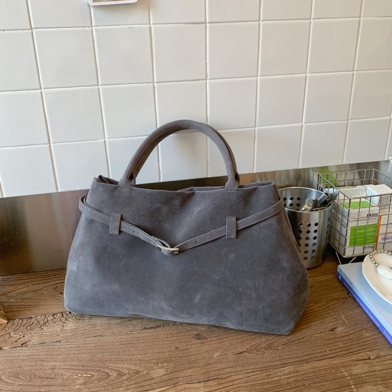 Замшевая сумка женская большой вместимости 2025 новая осенне-зимняя матовая ретро на плечо под мышку сумка-тоут для поездок