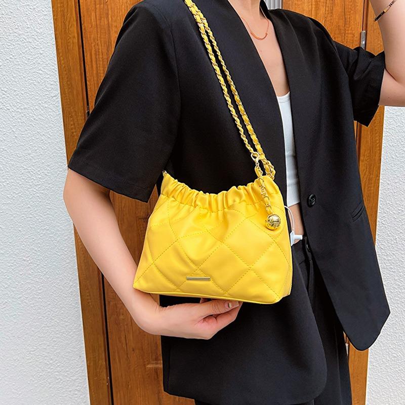 Rhombus chain bag autumn new niche simple bucket bag fashion shoulder messenger bag