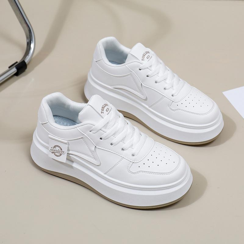 Женские легкие кроссовки на платформе, нескользящие дышащие прогулочные туфли на шнуровке, спортивная обувь, новые повседневные кроссовки из искусственной кожи для женщин