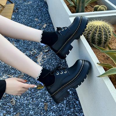 Дерби на толстой подошве, одинарные туфли, осень и зима, новые Мартинсы на шнуровке с увеличенной высотой, маленькие кожаные туфли для женщин