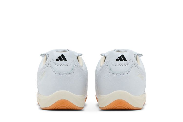 Men's Sneakers adidas Predator 2002 IC Kith White Gum White/Black/Gum