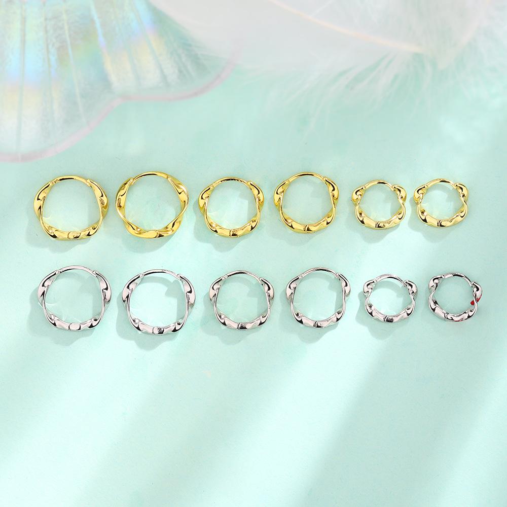 Серьга-кафф Мёбиуса: Трендовые минималистичные серьги-кольца в японско-корейском стиле с витой волной