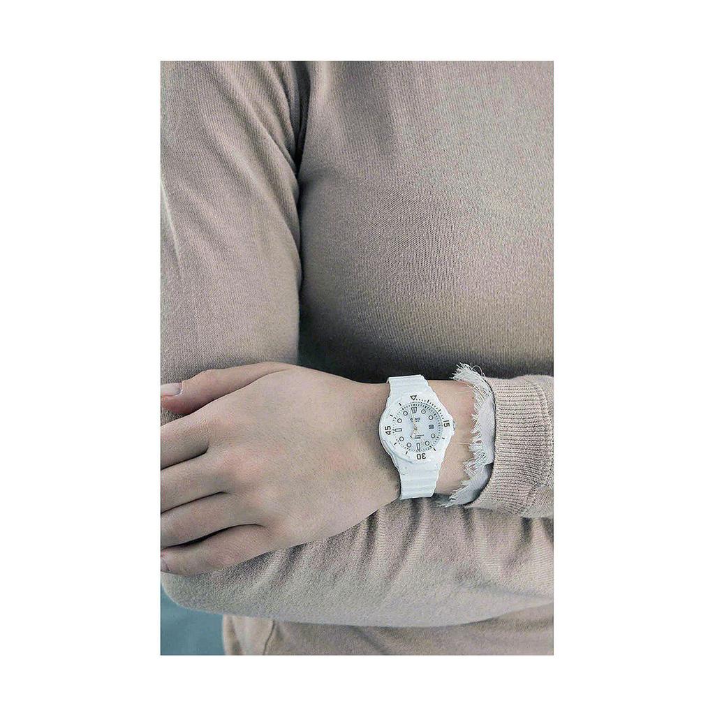 Ladies' Watch Casio LRW-200H-7E2VEF (Ø 34 Mm)