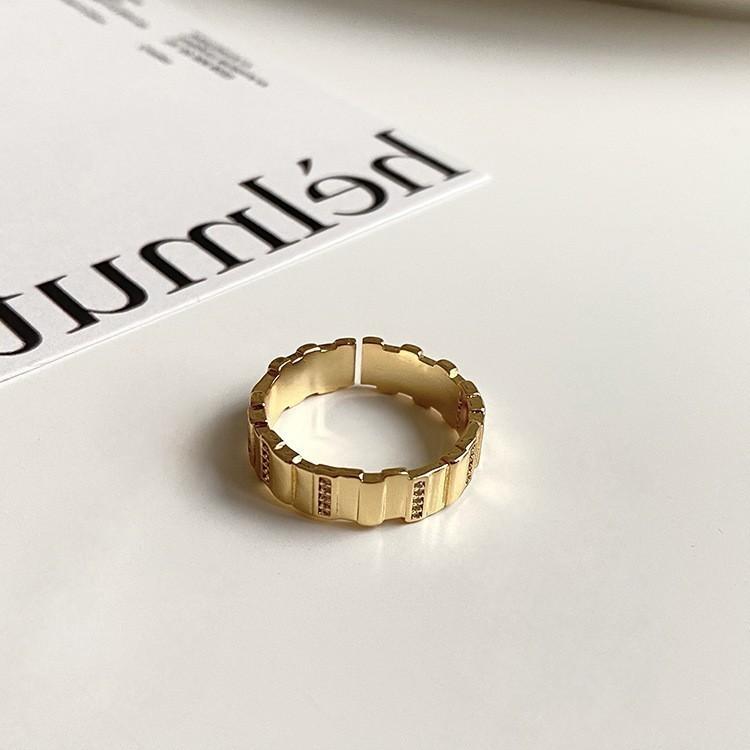 Shape Fashionable Heart Copper Ring For Women With Adjustable Fit And Unique Style