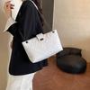 Large Capacity Diamond Chain Bag Women's 2025 New Versatile Shoulder Underarm Bag Niche Fashion Leisure Commuter Bag