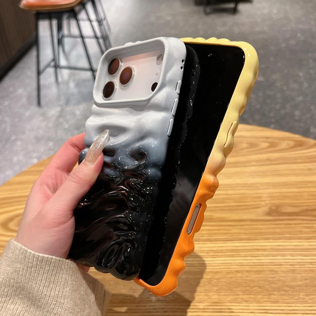 Чехол с 3D-плиссированной текстурой и градиентом для iPhone 16 Pro Max/17