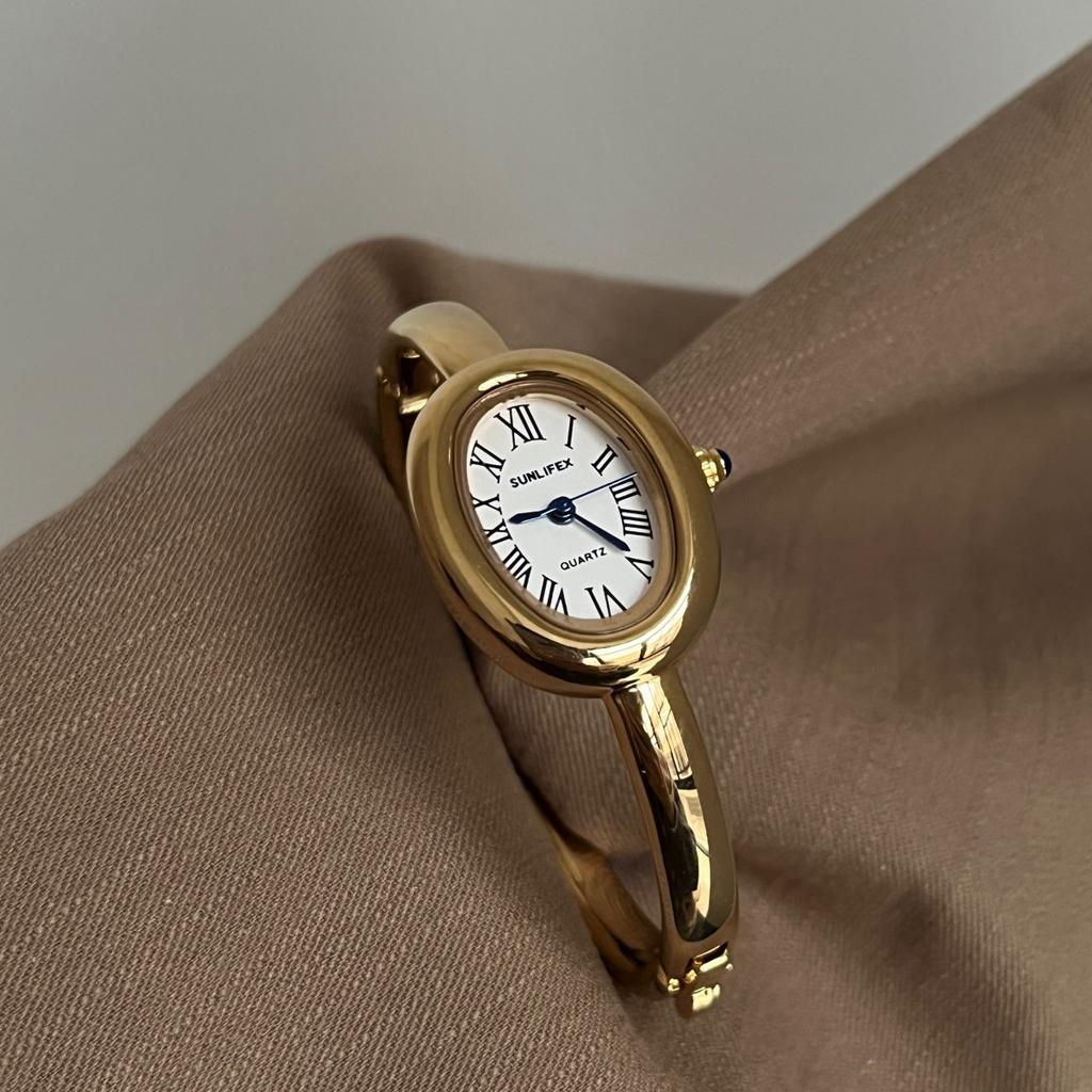 Женские кварцевые часы Роскошные римские цифры Reloj Минималистичные простые овальные часы Женские часы из нержавеющей стали Orologio Золотой корпус Наручные часы