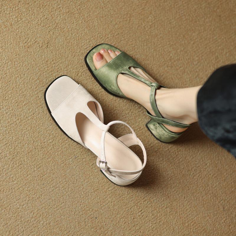 Summer Women's Hollow Sandals Casual Solid Color Soft-soled Women's High-heeled Sandals Cover Feet and Pedal New Large-size Shoes