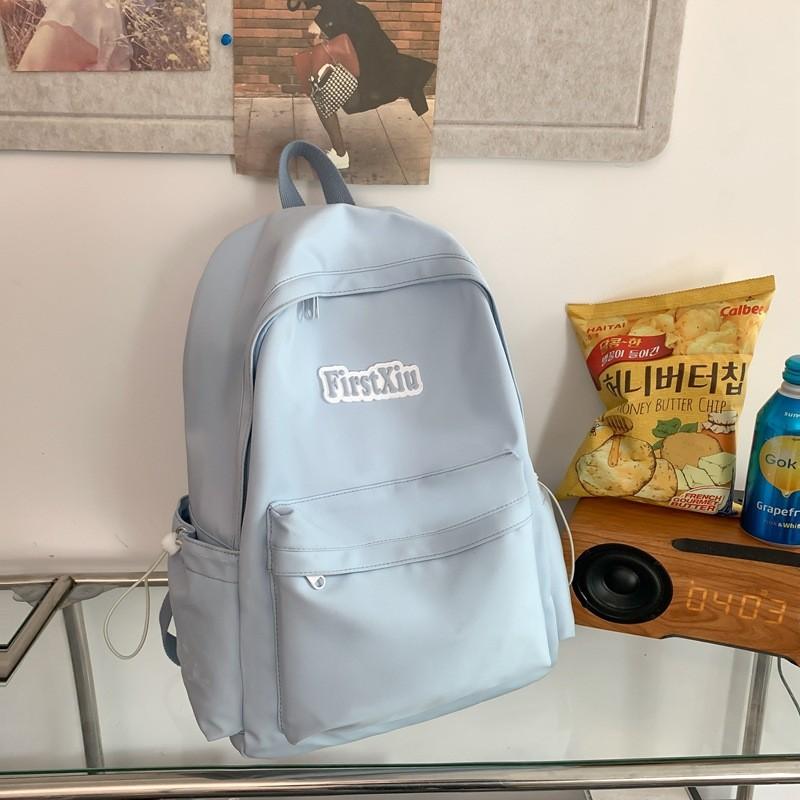 Молодежный модный рюкзак с буквенным узором и отделением для ноутбука для ежедневных поездок