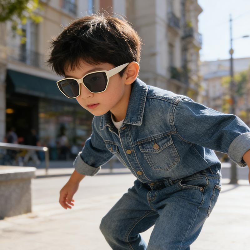 Korean version of children square sunglasses for men and women fashion trend outdoor sunshade sunscreen glasses