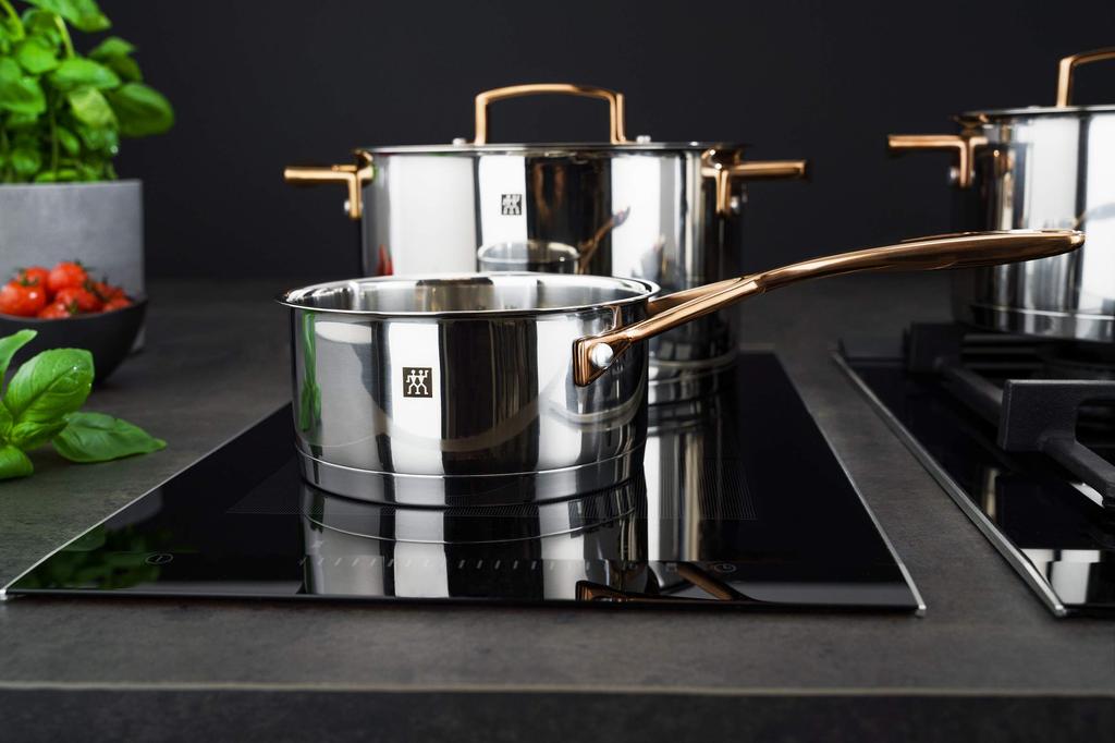 Zwilling Henckels Japan Sera Rose Gold Frying Pan Stainless Steel 3 Layer Bottom Structure IH Compatible Dishwasher Safe 10 Year Warranty Japanese