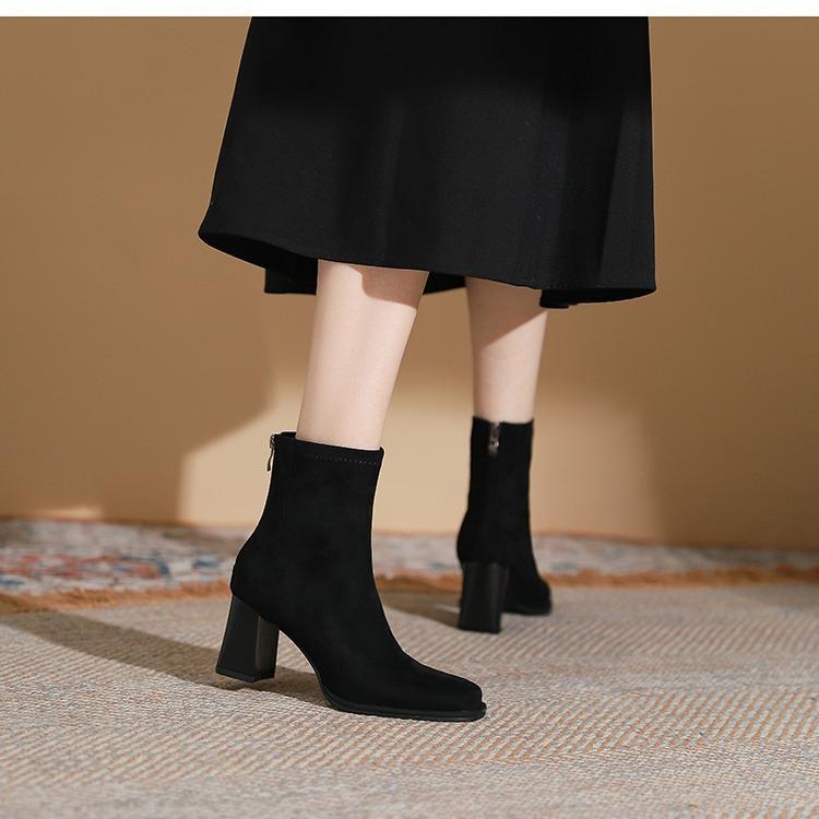 Квадратная голова плюс замшевые короткие сапоги женские сапоги осенние и зимние эластичные тонкие сапоги толстый каблук средний каблук одинарные сапоги серые абрикосовые сапоги Martin