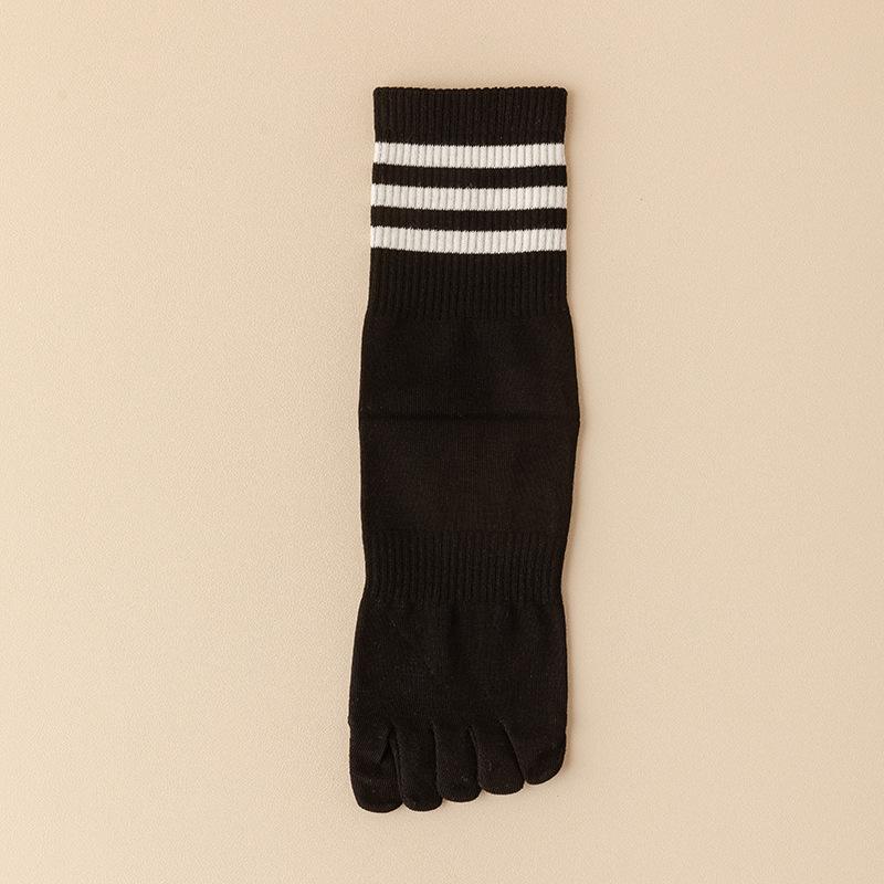 1 Pairs Women Five Finger Socks Cotton Black White Striped Middle Tube Toe-Split Socks Girls' Outdoor Socks Four Seasons