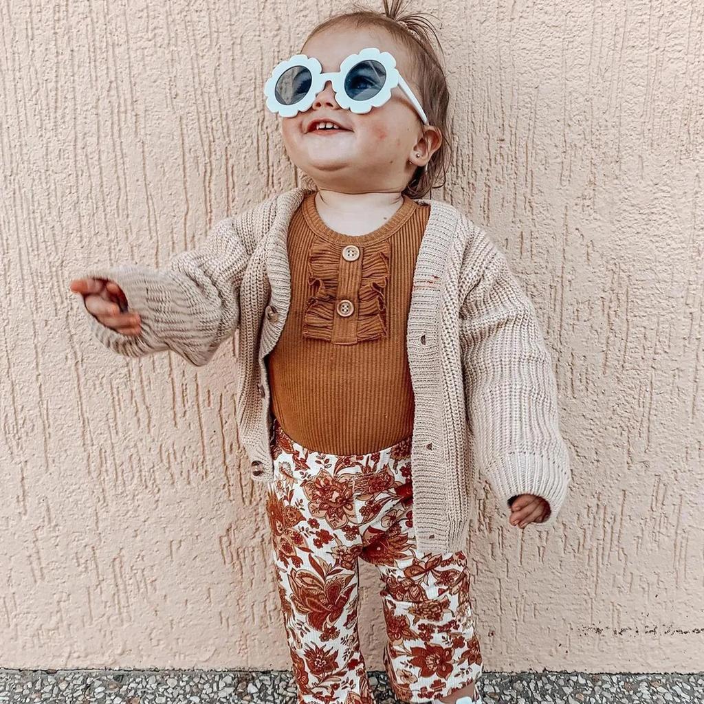 Комплект брюк для маленьких девочек, комбинезон с длинными рукавами + брюки-клеш с цветочным принтом + повязка на голову с бантом