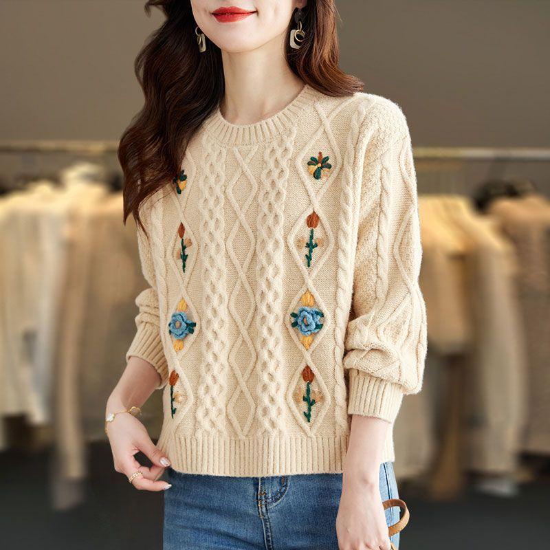 WTEMPO Women's Long Sleeve Crewneck Sweater Fashion Flower Knitwear Girl Soft Comfortable Knitting Tops Sweaters