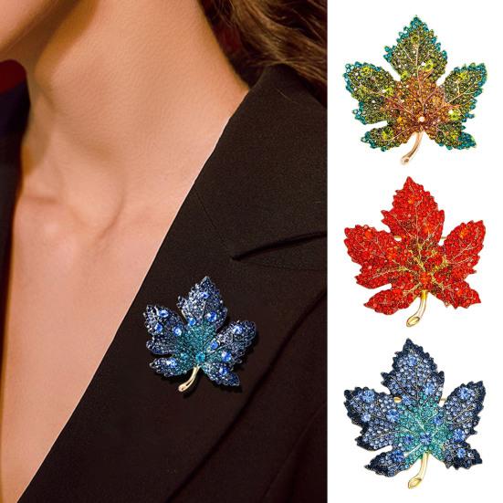 1/3Pcs Maple Leaf Brooch Colored Rhinestone Enamel Thanksgiving Brooch Festive Autumn Inspired Design Lapel