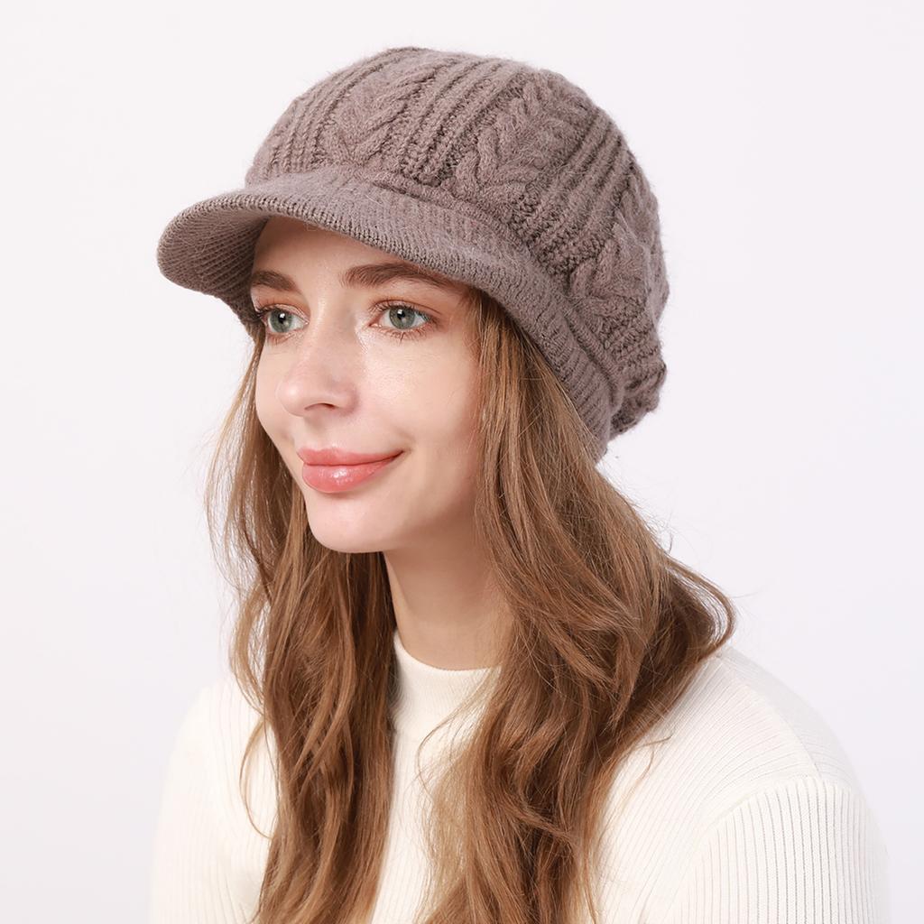 New Autumn and Winter Women's Velvet and Thickened Wool Cable Knit Cap Fashionable Warm and Cold Proof Beret Knitted Hat