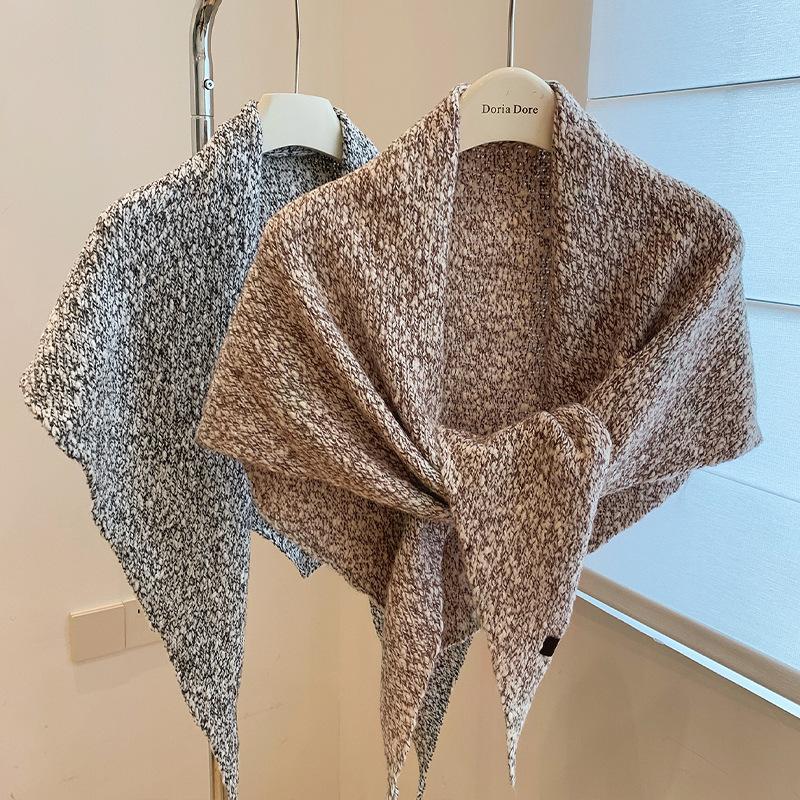 Clipped pattern knitted triangle scarf autumn and winter new versatile small scarf simple temperament shawl warm scarf
