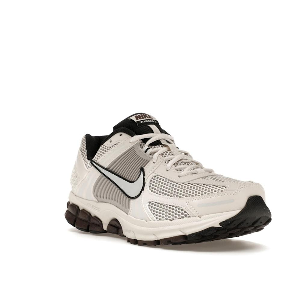 Nike Air Zoom Vomero 5 Phantom Women Sneakers White Metallic-Platinum Light-Iron-Ore FJ2028-001