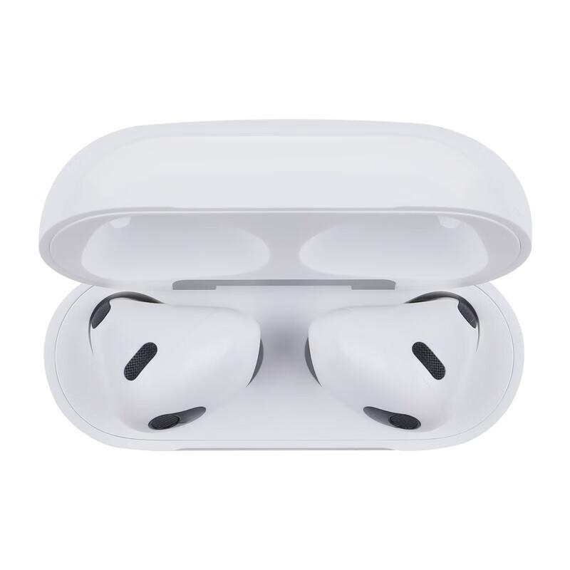 Apple AirPods (3-е поколение) с зарядным чехлом MagSafe