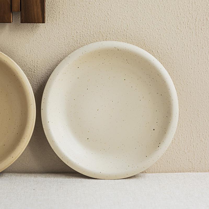 Минималистичный стиль Толстый край Большая тарелка Тарелка с кунжутной глазурью Керамическая тарелка Круглая тарелка для овощей Домашняя матовая тарелка Тарелка для салата