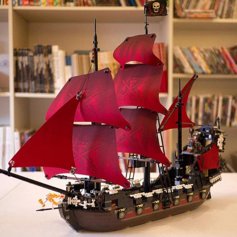 Pirates The Black Pearl and Queen Annes Revenge Ship Building Block Model Assemble Bricks Toys Kids Gifts Fit Kit