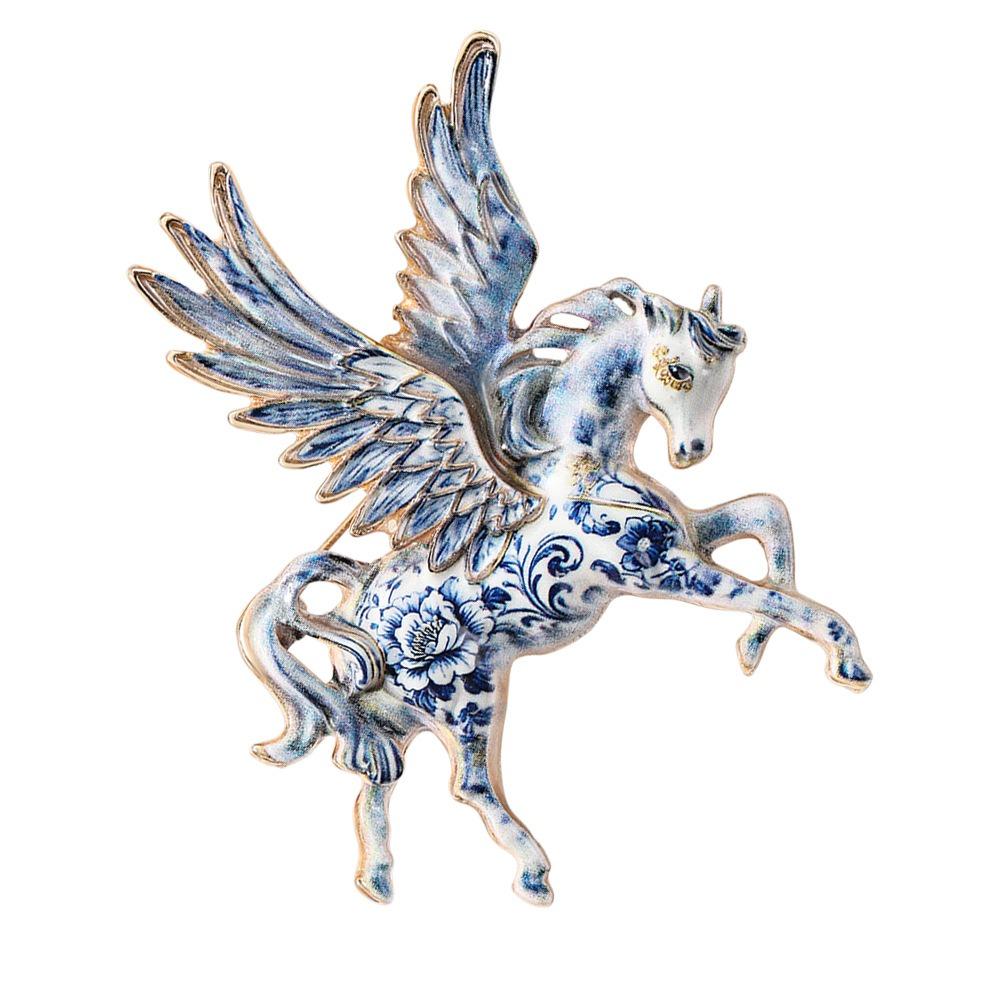 Vintage Pegasus Brooch Alloy Brooch Pins Hot Animal Lapel Pin  Cultural Art