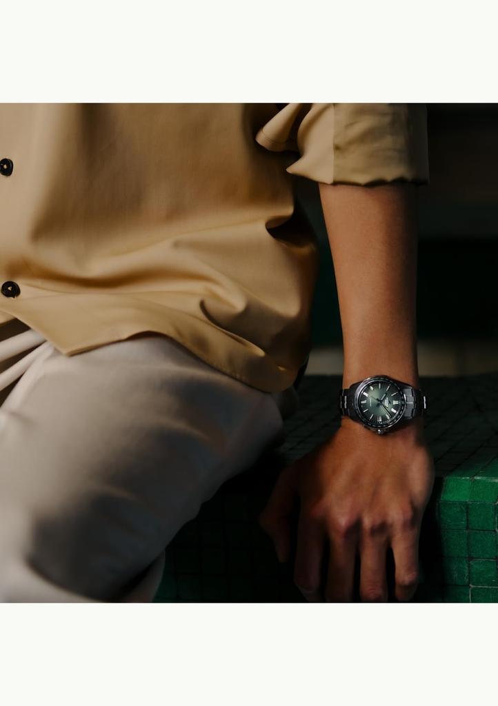 Oceanus Made in Manta Retro Tone Sapphire Green [Casio] Watch, Japan, Collection, Bluetooth, Radio-Controlled Solar, Glass, OCW-S400RA-3AJF, Men's,