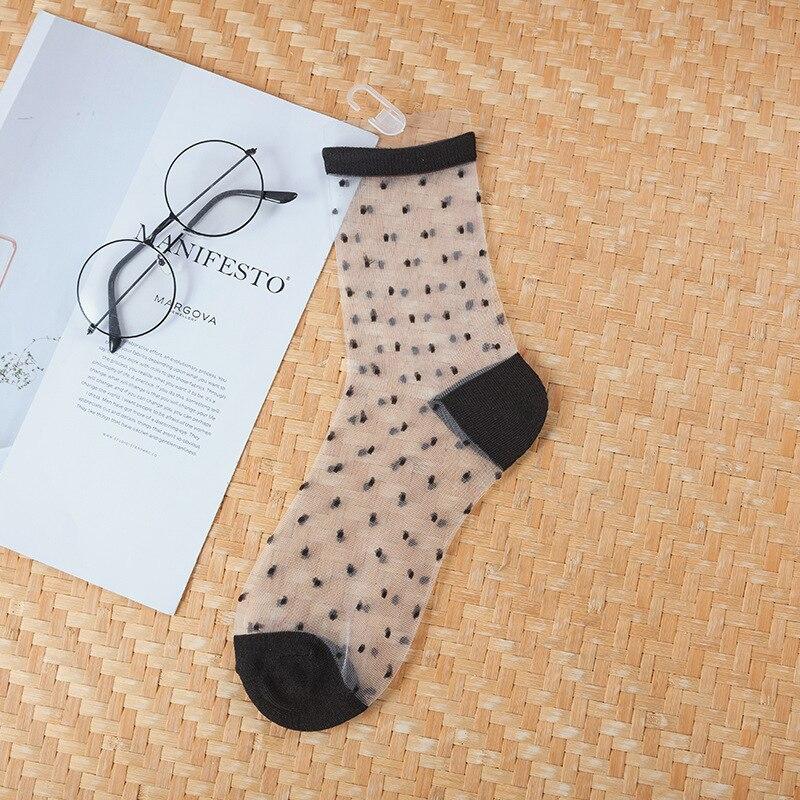 Sexy Lace Mesh Fishnet Woman Socks Harajuku Hip Hop Skateboard Elasticity Crew Socks Summer Ultra-thin Transparent Socks Women EMA