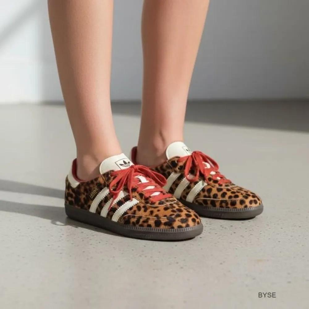 adidas Samba OG Core Black Pre-loved Red Sneakers 471646