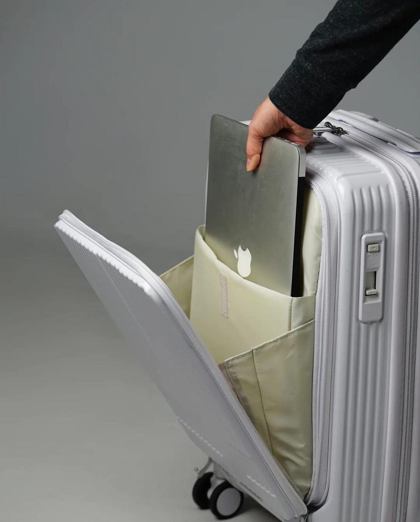 Suitcase INV50 Mirror Surface 38L Warranty Snow White [Innovator] 3.3kg