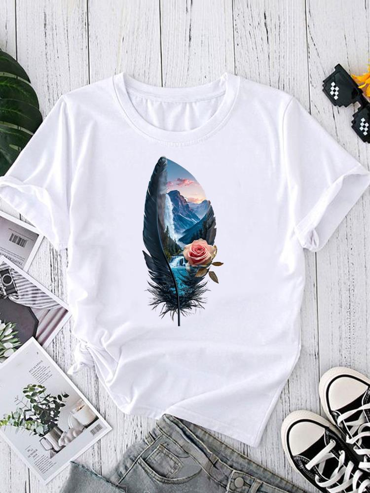 (Азиатский размер) Женский топ T-shirt тренд с перьями милый Принт Короткий рукав Футболки Мода Женский Повседневный Круглый вырез Графическая футболка