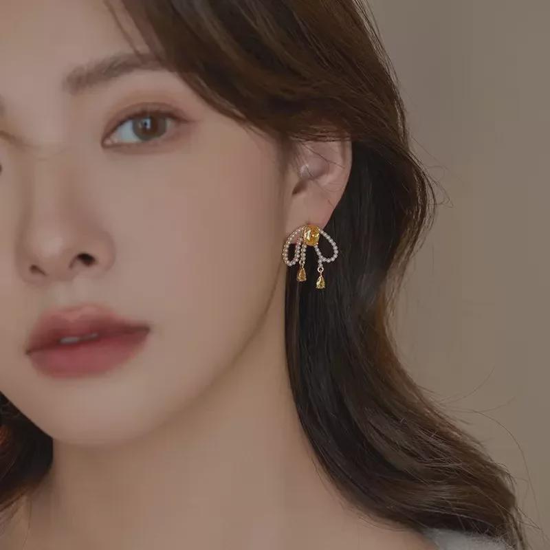 Женские серьги-хиты 2024 года: Кисточка из искусственного циркона и жемчуга с иглой из серебра 925 пробы