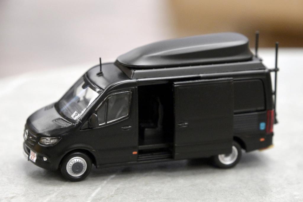 Tiny City Scale Sprinter EOD Diecast Model Car 1/76 Mercedes-Benz (AM8715) [Exhibition Exclusive]