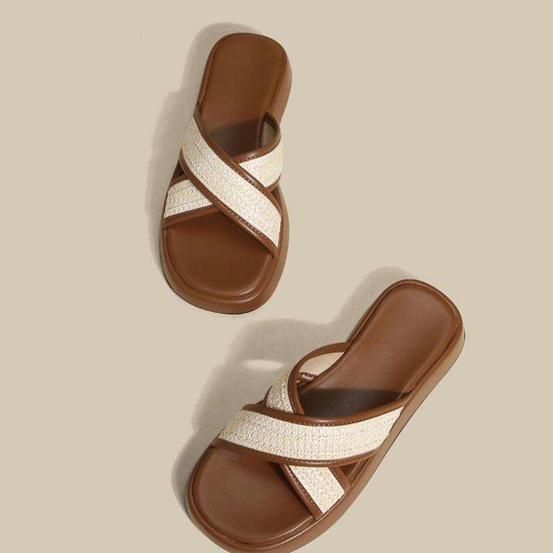 Women Casual Outdoor Slippers Flat Bottomed Fashionable Retro Linen Woven Cross Style Holiday Beach Slippers Sandals