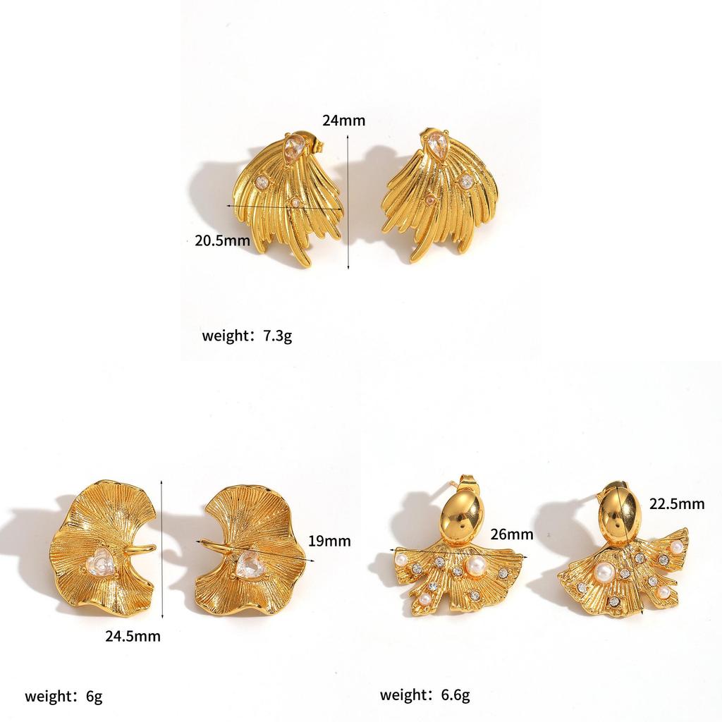 French Retro Pearl Earrings With Heart Shape And Pvd Gold Finish For Female Style Accessory