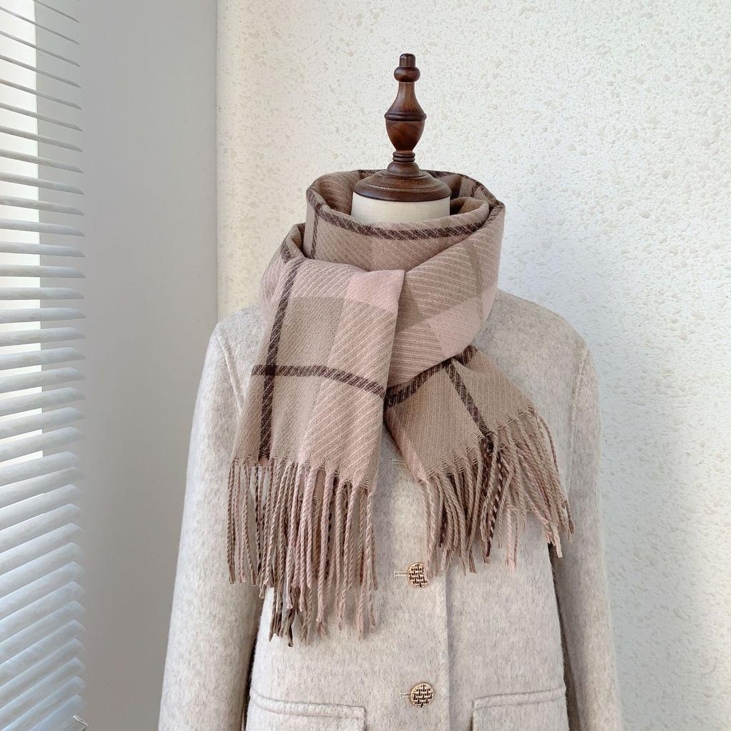 Зимняя новая высококачественная имитация кашемира с крупной сеткой, универсальная теплая толстая студенческая шаль для женщин 2024 года