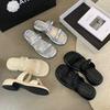 Летние женские тапочки с открытым носком на низком каблуке, удобные серебристые женские пляжные туфли, сандалии на толстой подошве