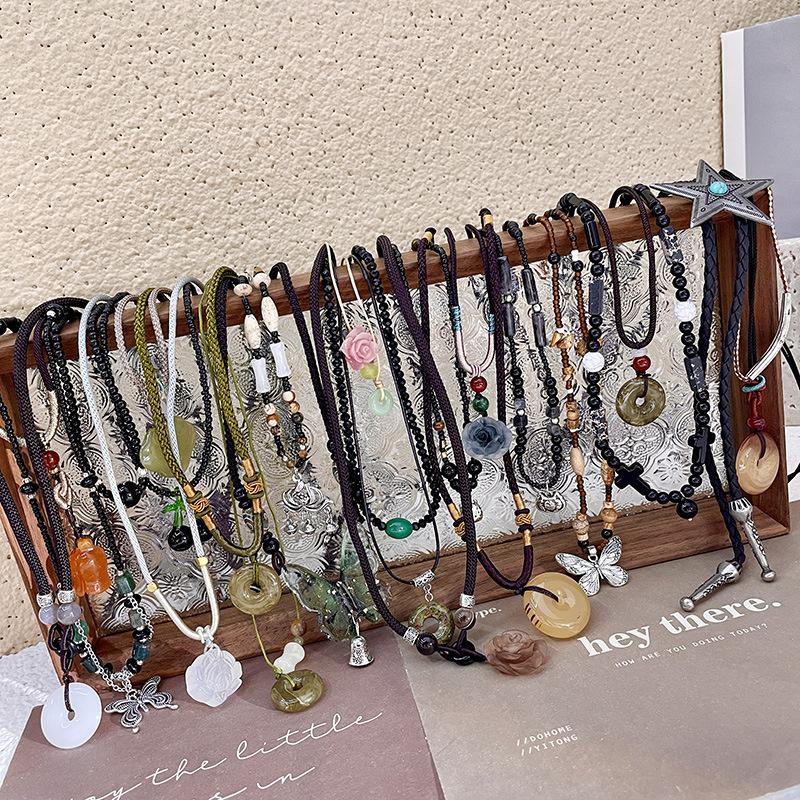 New Chinese Style Beaded Butterfly Necklace with a New High-end Design Niche Sweater Chain, Women's Summer Collarbone Chain