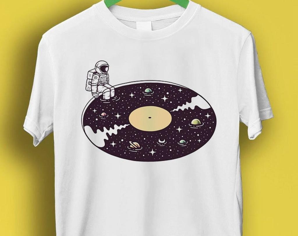 Cosmic Sound Vinly T Shirt Astronaut Planets Solar System Sun Meme Gift Funny Tee Style Unisex Gamer Cult Movie Music P2528